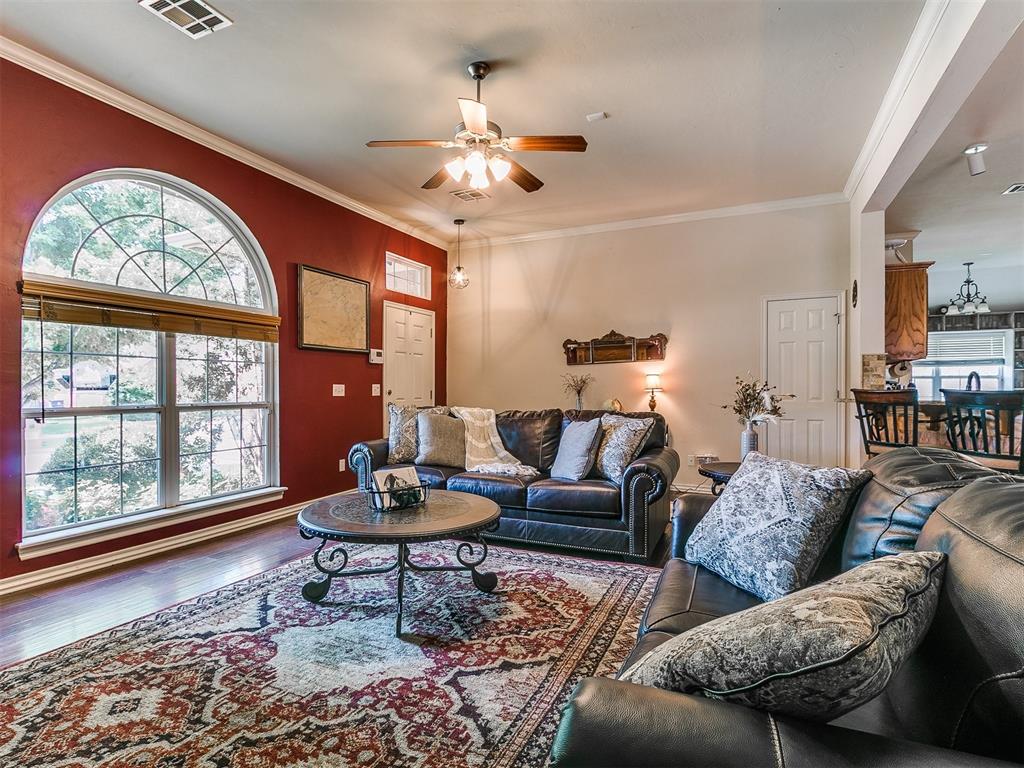 1205 Nw 190th Place Property Photo 6
