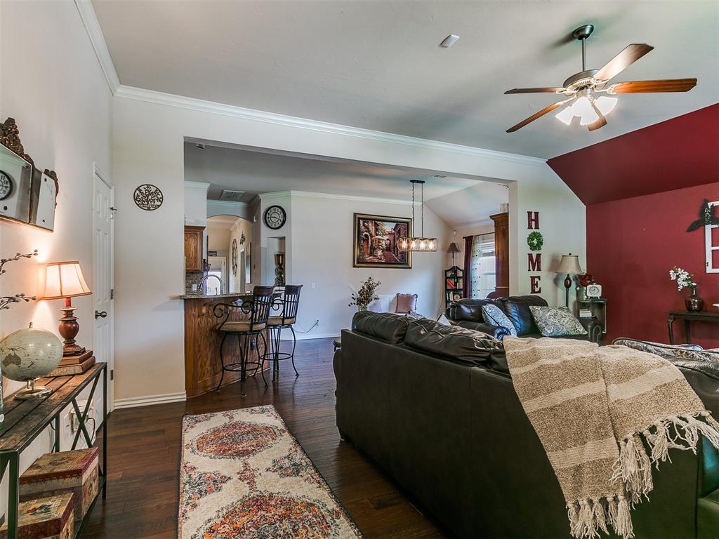 1205 Nw 190th Place Property Photo 7