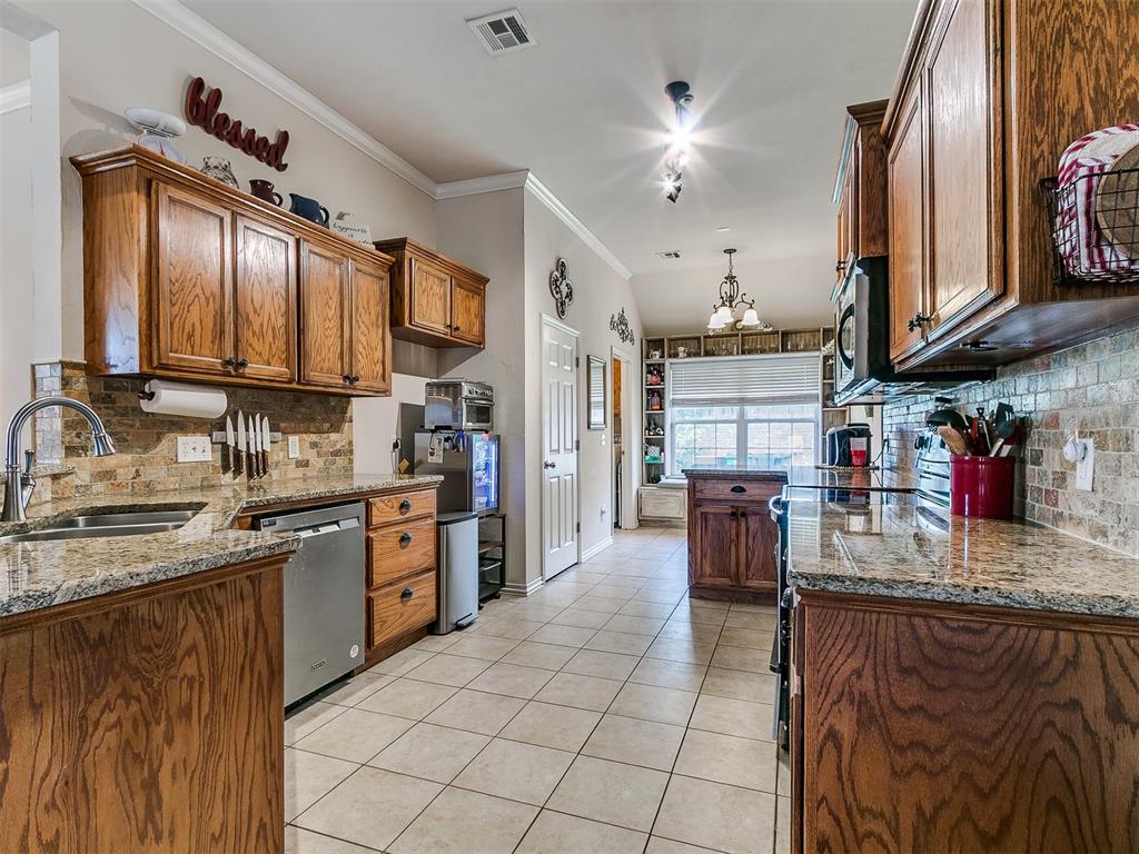 1205 Nw 190th Place Property Photo 12