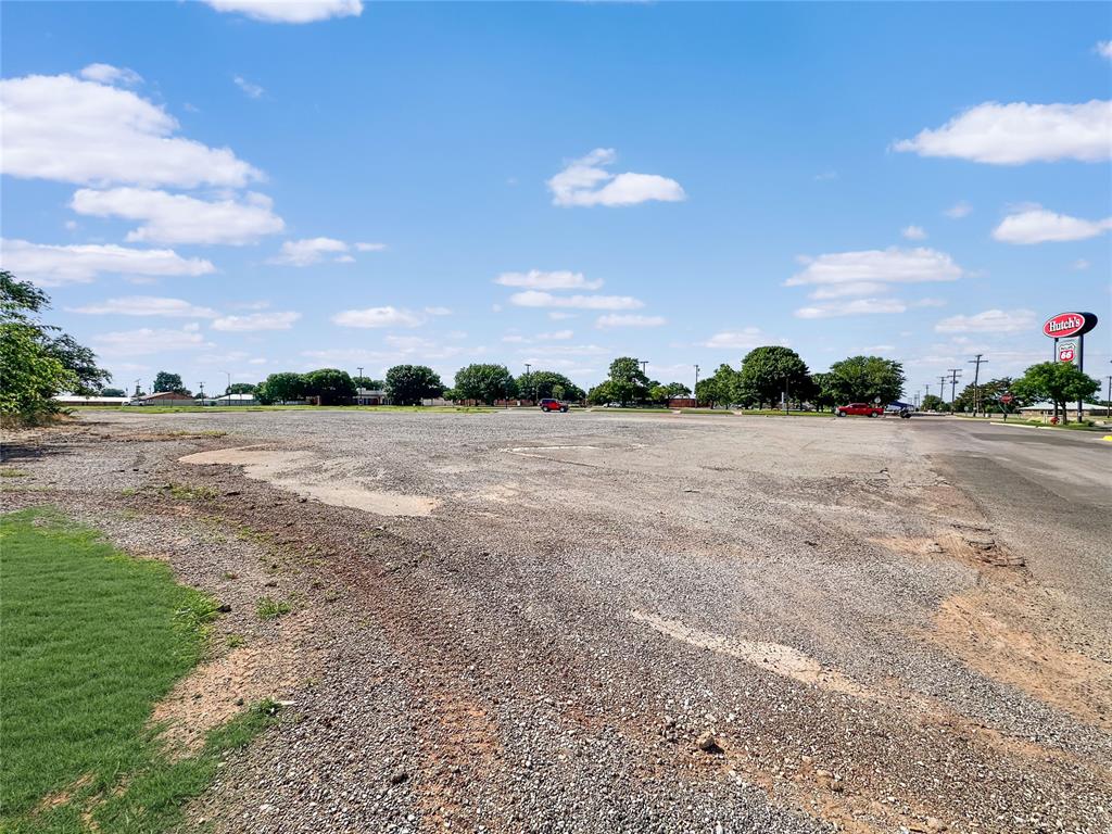 408 Ne Route 66 Highway Property Photo 4