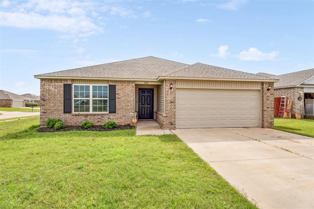1016 N Deer Court Way Property Photo 1