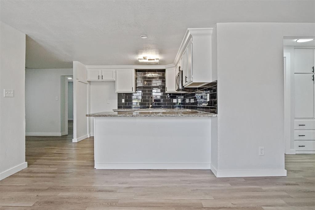 813 Sw 56th Street Property Photo 2