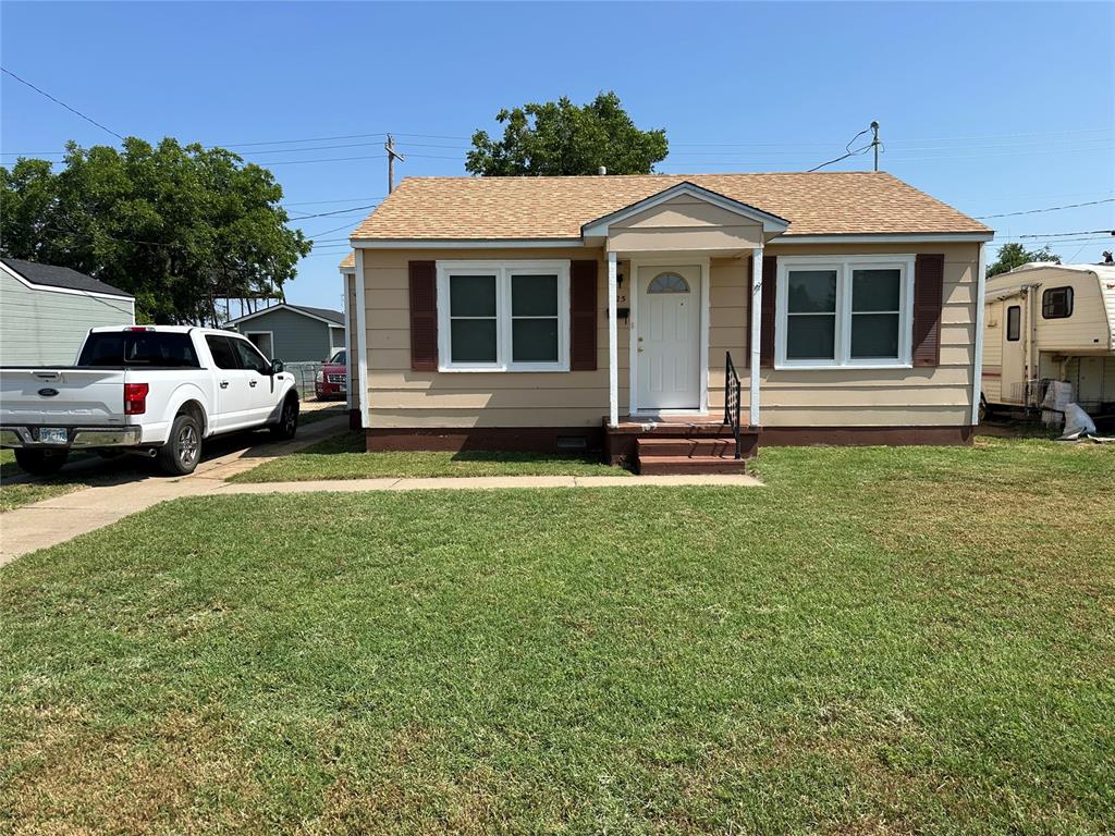 925 E Katy Drive Property Photo 1