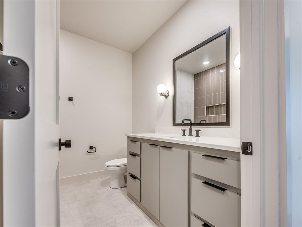 1136 Jozie Way Property Photo 24