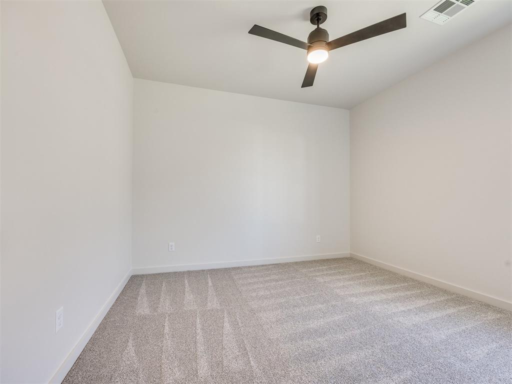 1136 Jozie Way Property Photo 27