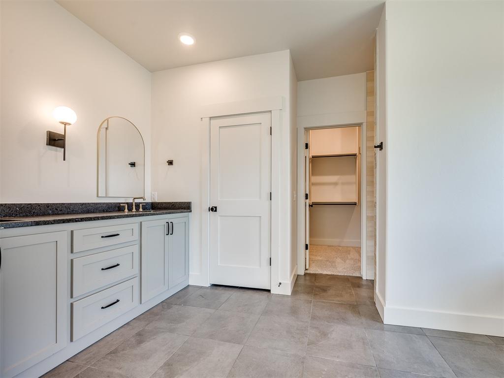 1136 Jozie Way Property Photo 35