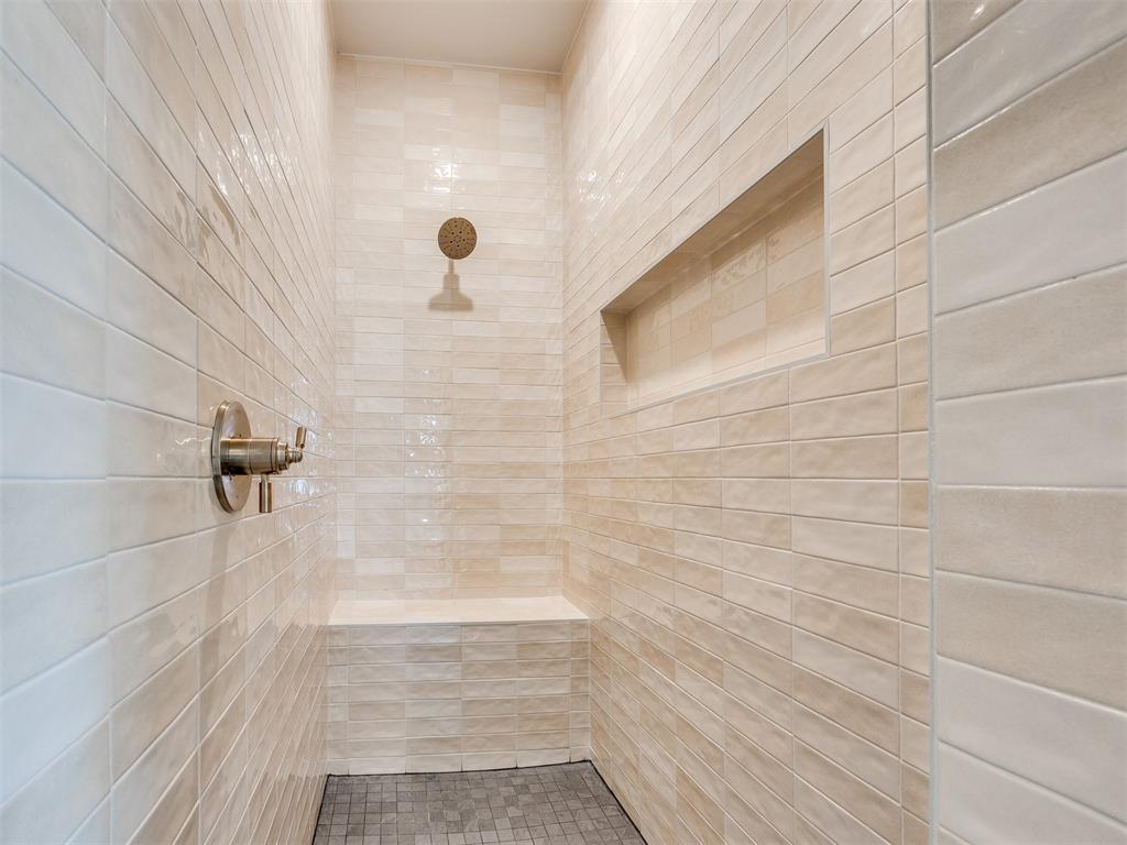 1136 Jozie Way Property Photo 38