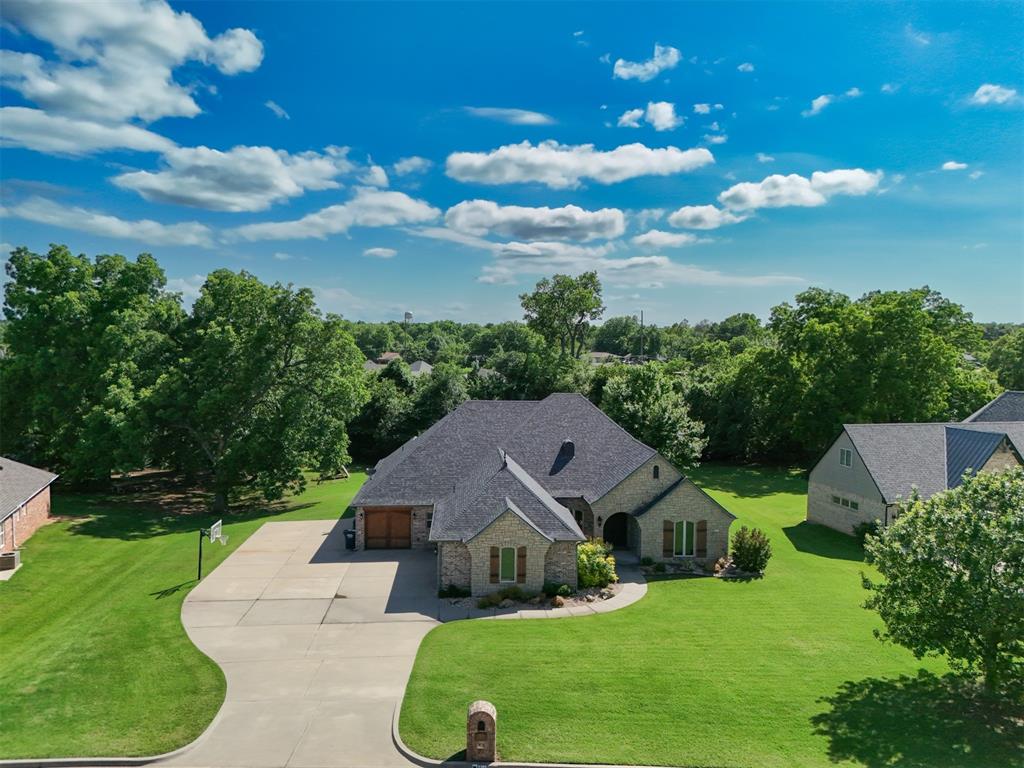 2309 Pinehurst Court Property Photo