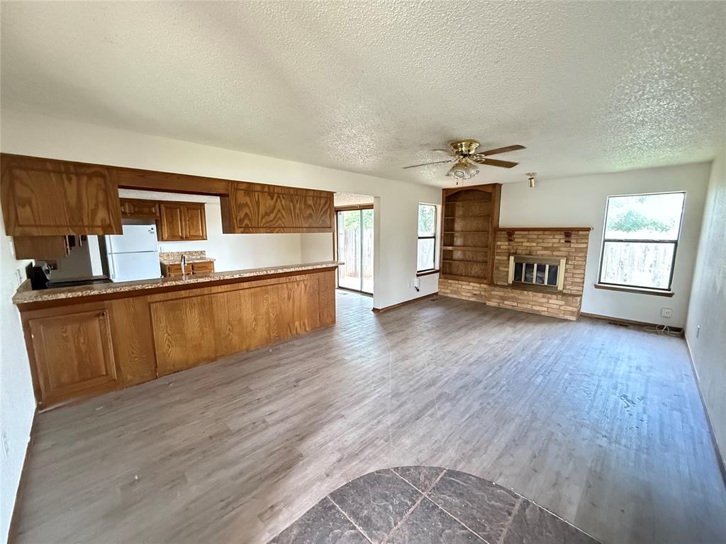 217 Woodbridge Circle Property Photo 1