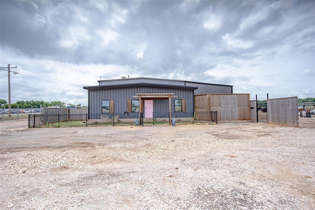 360 W Adkins Hill Road Property Photo