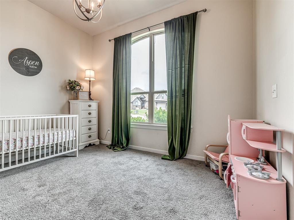 11104 Fairways Avenue Property Photo 6