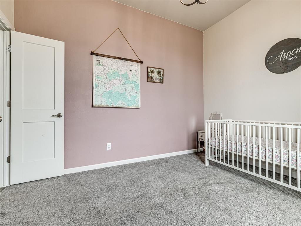 11104 Fairways Avenue Property Photo 7