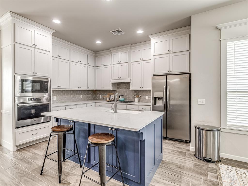 11104 Fairways Avenue Property Photo 14