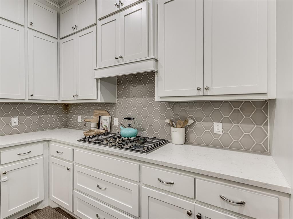 11104 Fairways Avenue Property Photo 15