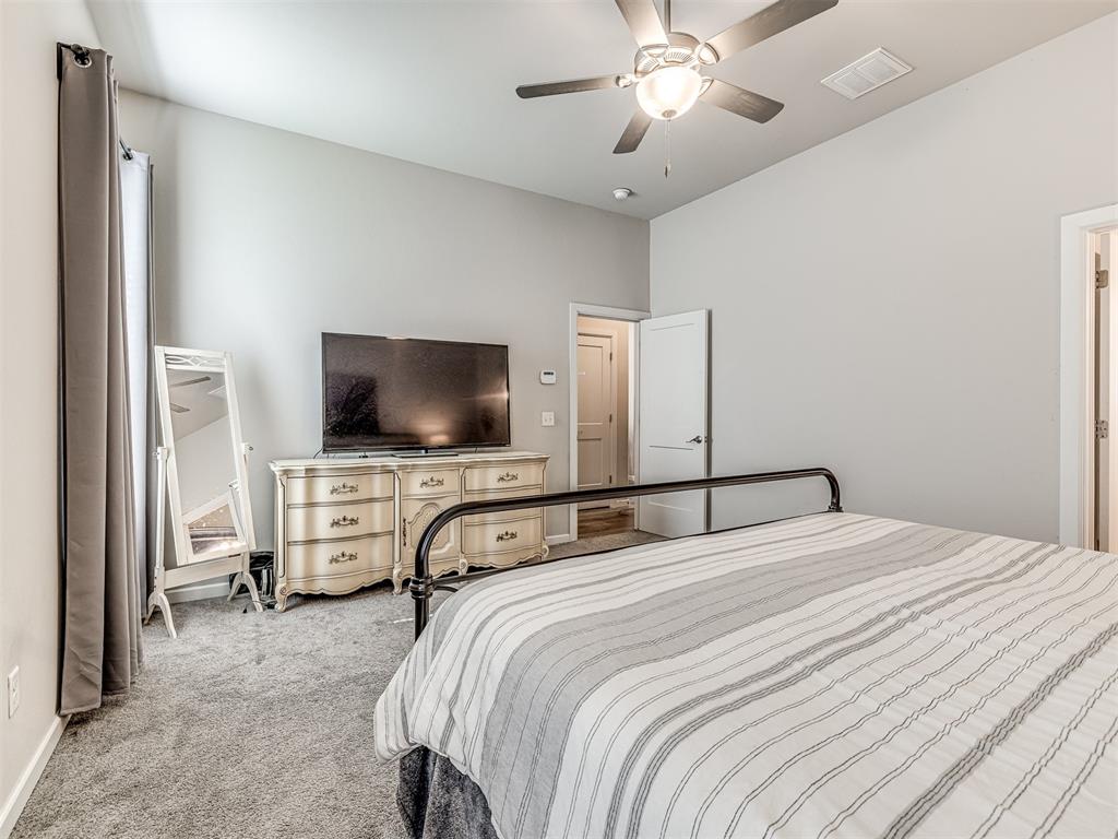 11104 Fairways Avenue Property Photo 24