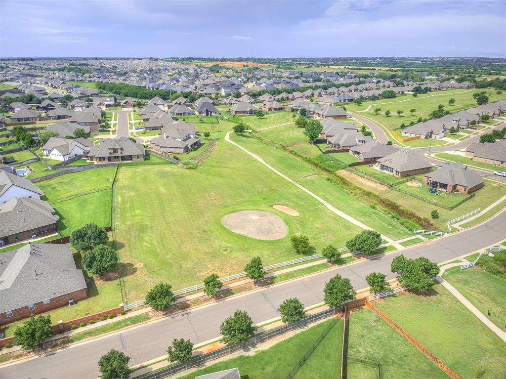 11104 Fairways Avenue Property Photo 38