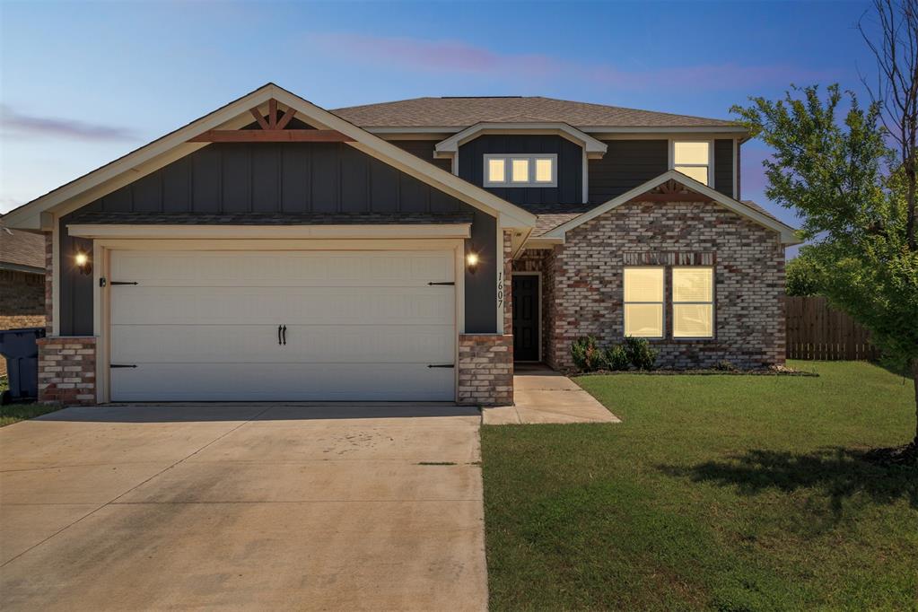 1607 Crimson Lake Boulevard Property Photo
