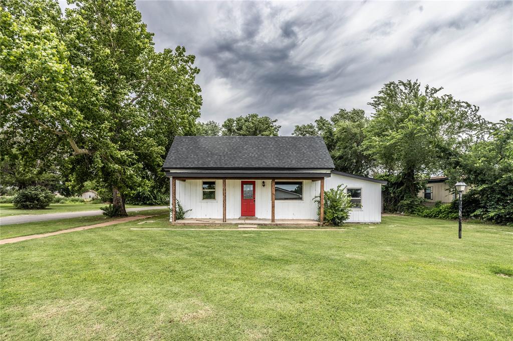 103 E Ash Street Property Photo