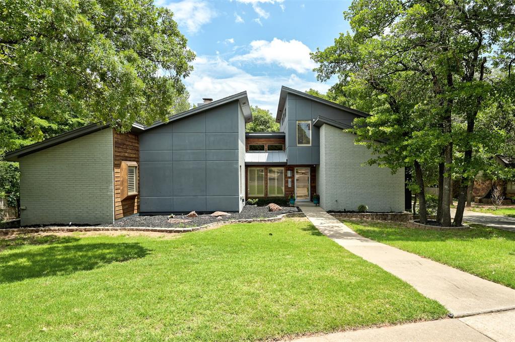 1810 Sandpiper Drive Property Photo 1