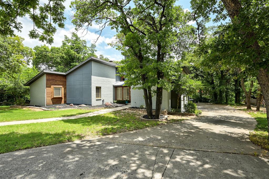 1810 Sandpiper Drive Property Photo 2