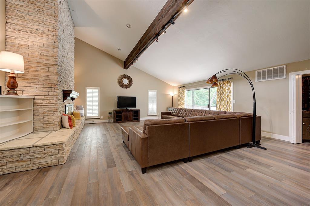 1810 Sandpiper Drive Property Photo 4