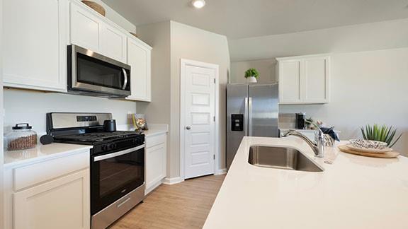 6101 Green Meadow Lane Property Photo 5