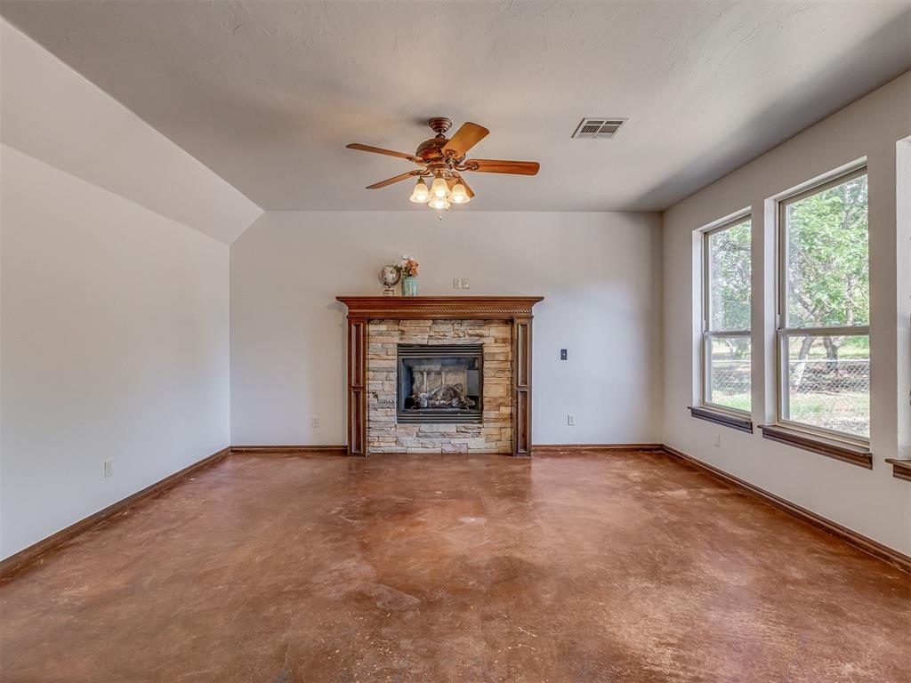 13353 Oak Hill Drive Property Photo 10