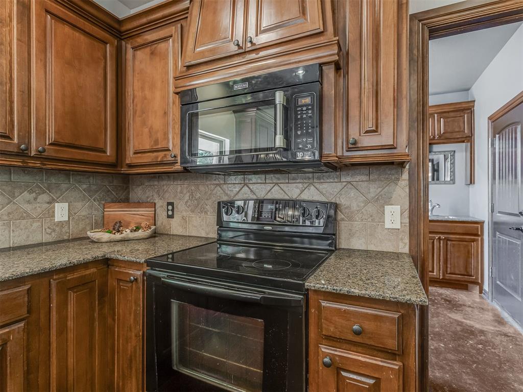13353 Oak Hill Drive Property Photo 18