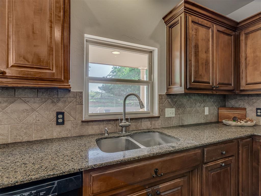 13353 Oak Hill Drive Property Photo 20
