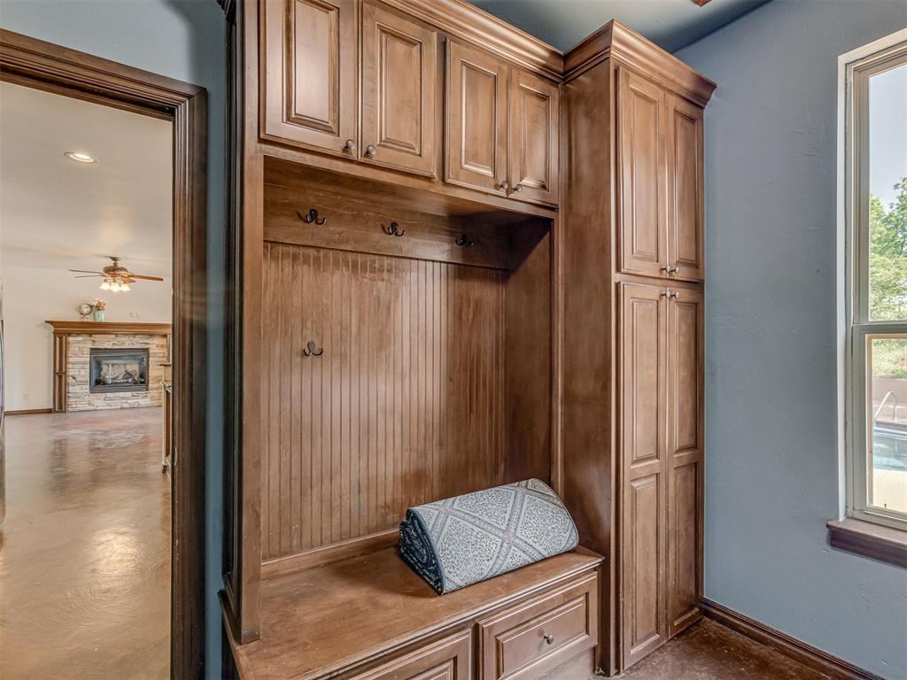 13353 Oak Hill Drive Property Photo 21