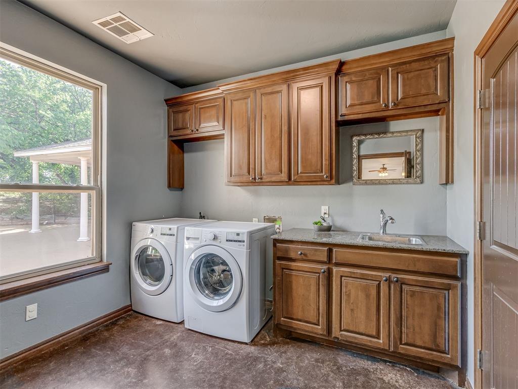 13353 Oak Hill Drive Property Photo 22