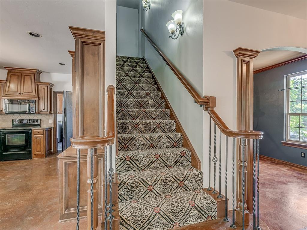 13353 Oak Hill Drive Property Photo 23