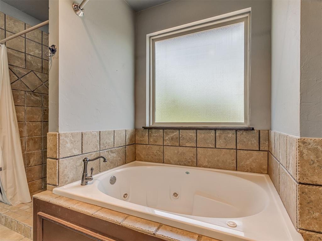 13353 Oak Hill Drive Property Photo 28