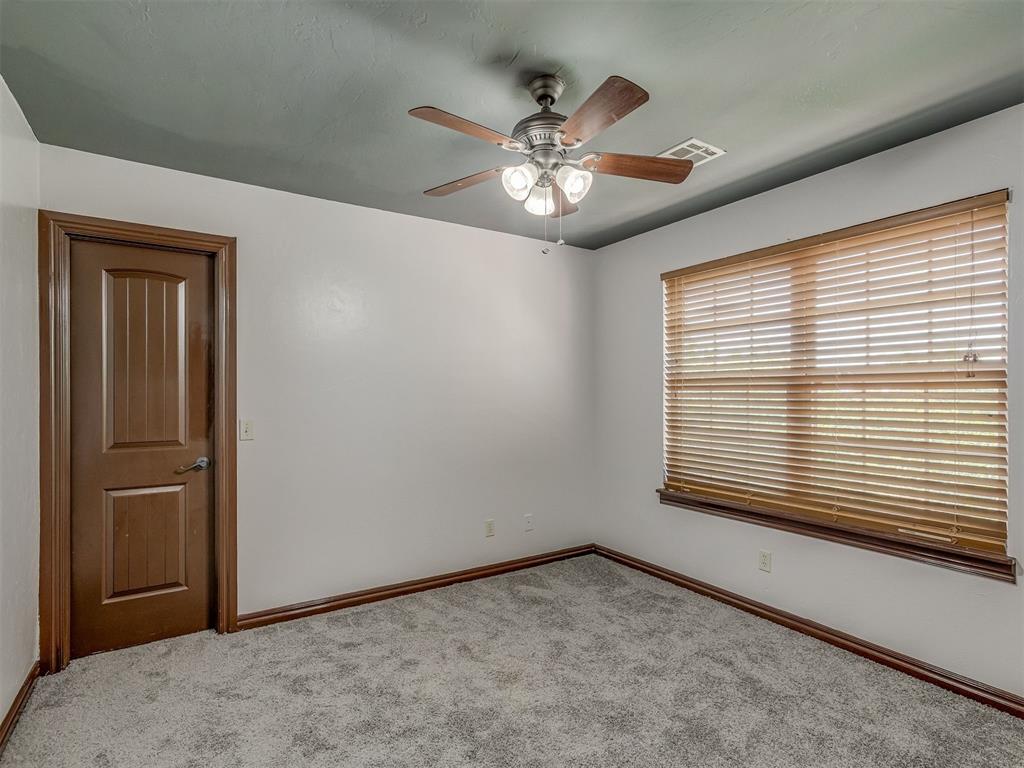 13353 Oak Hill Drive Property Photo 37