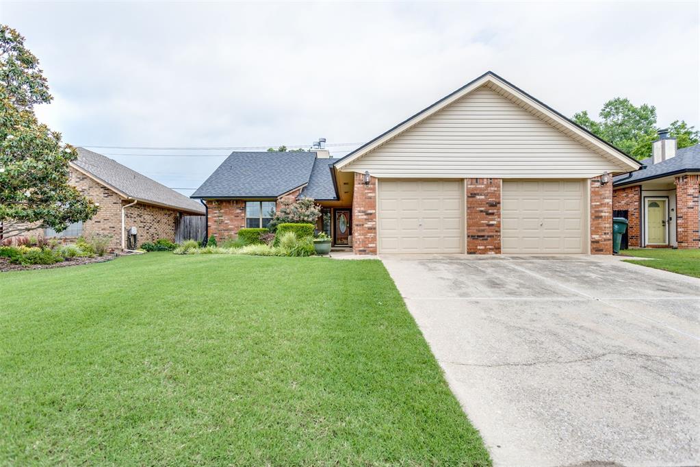9225 Apple Drive Property Photo 1