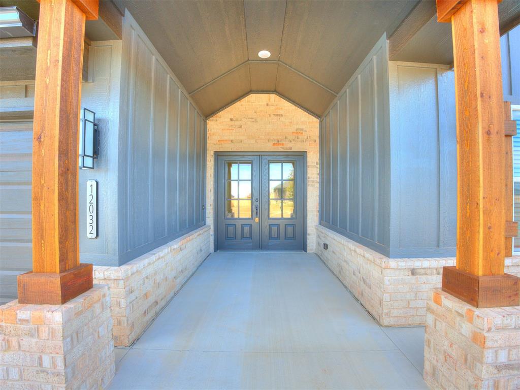 12032 Nw 120th Street Property Photo 4