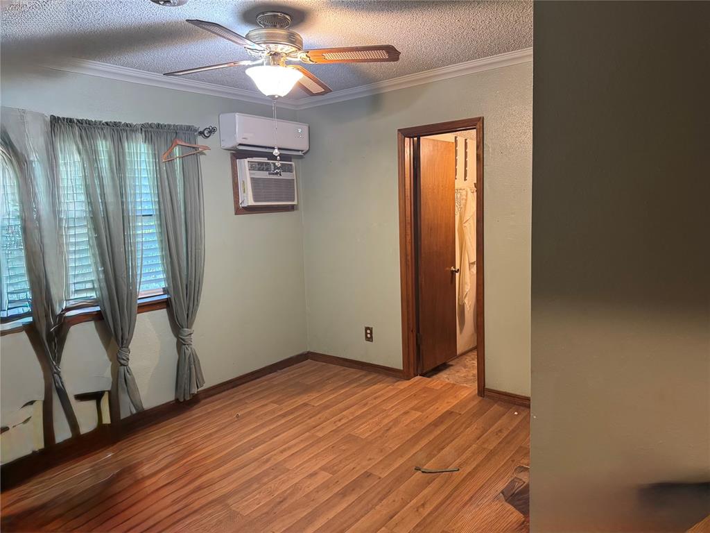 215 S 6th Street Property Photo 8