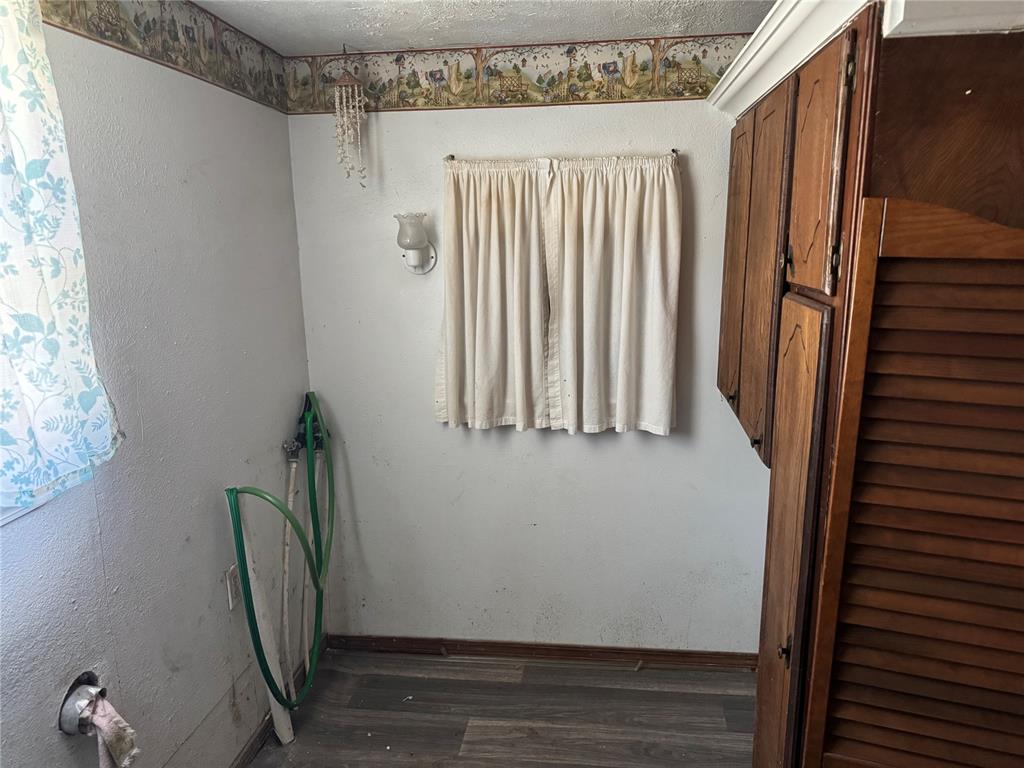 215 S 6th Street Property Photo 12