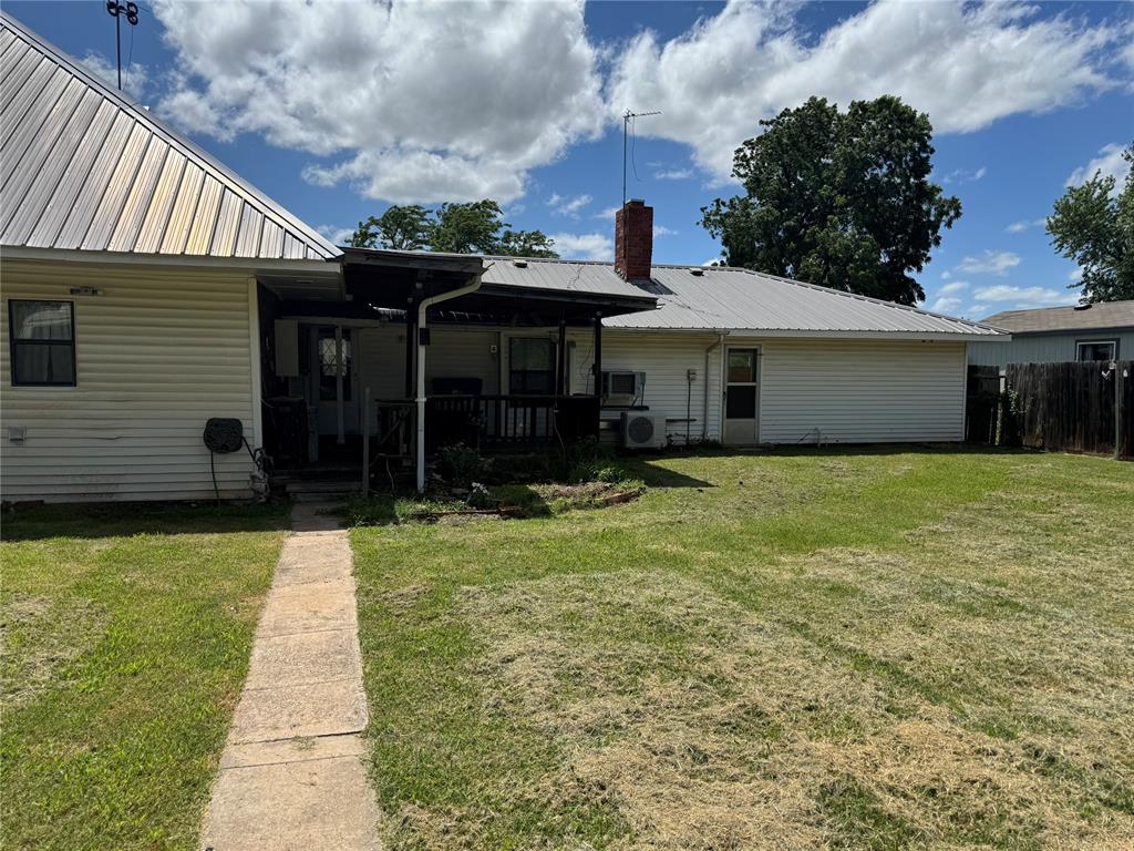 215 S 6th Street Property Photo 15