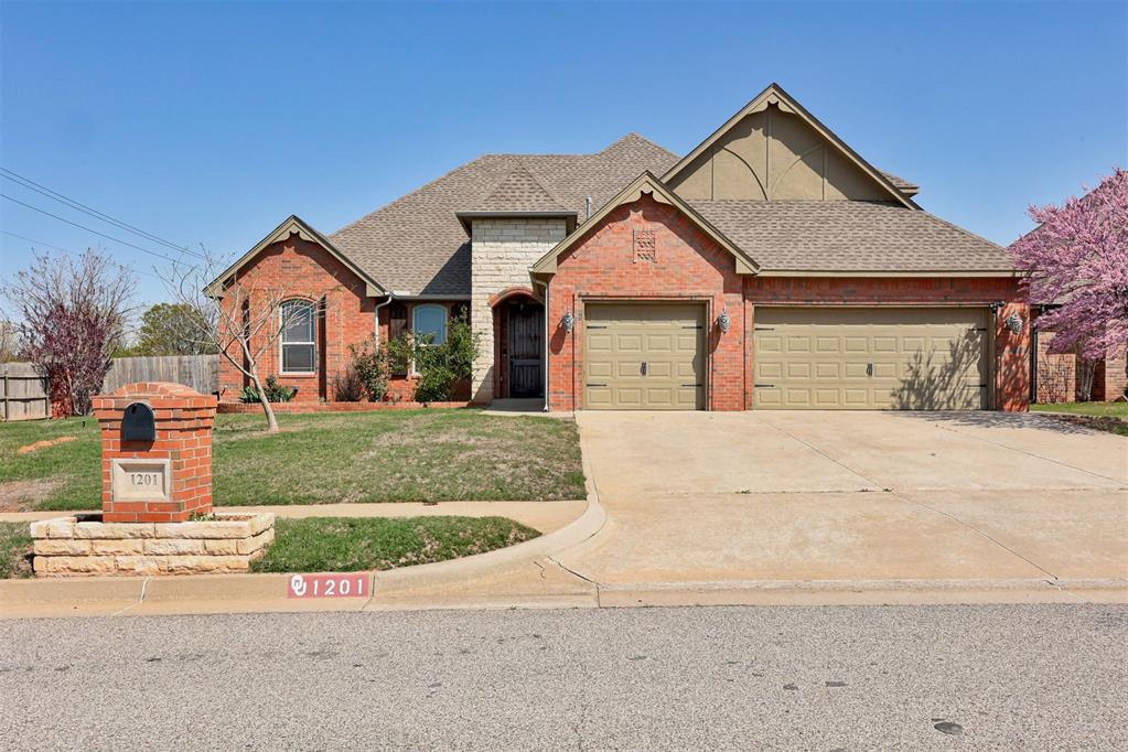 1201 Monterey Drive Property Photo 1