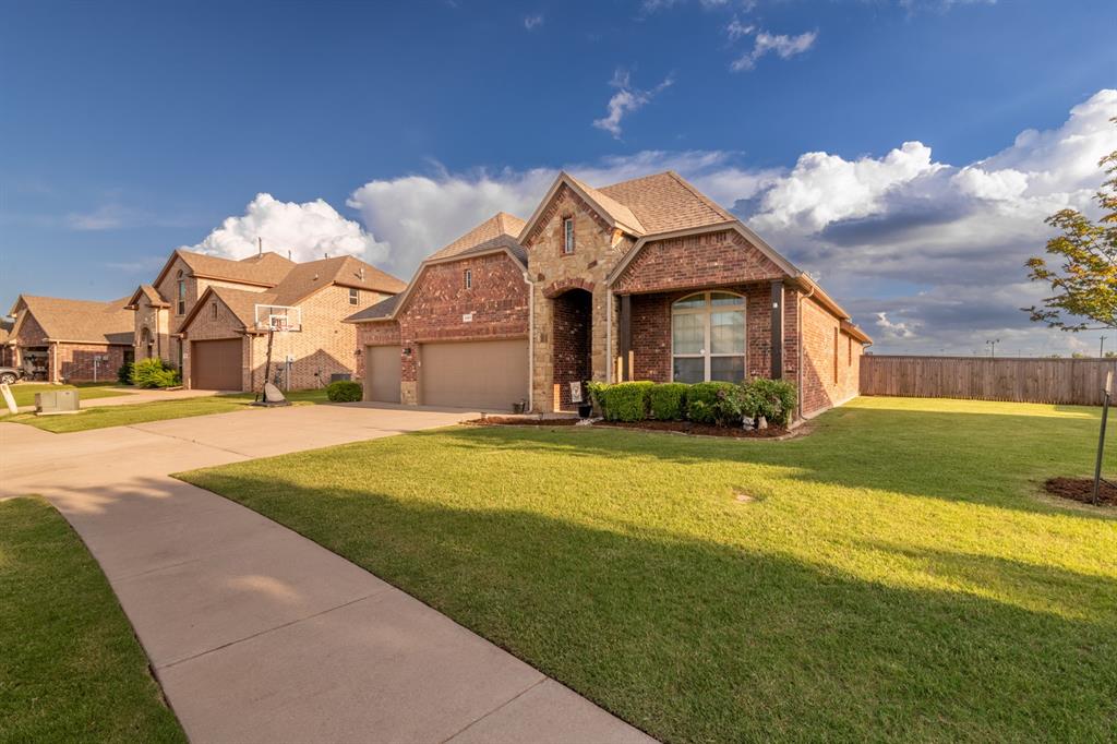 3101 Firewheel Road Property Photo 1