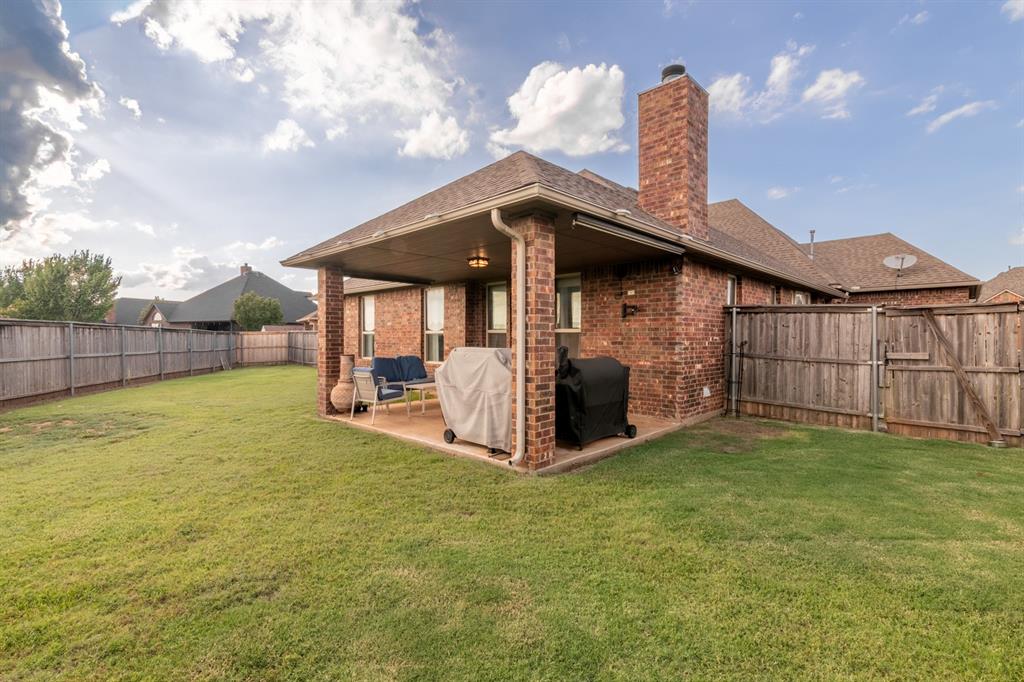 3101 Firewheel Road Property Photo 4