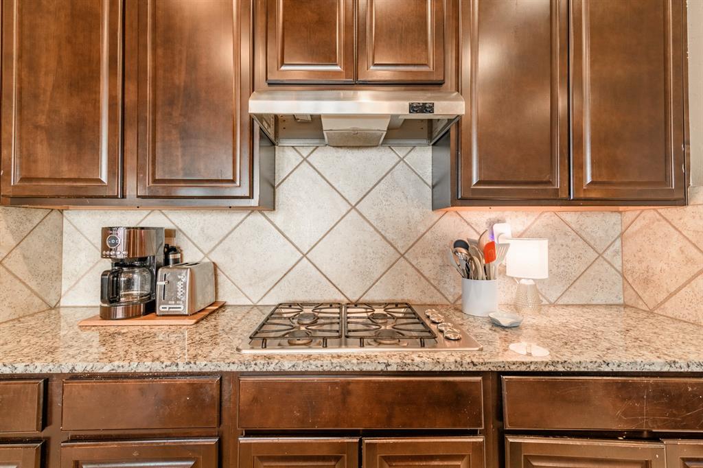 3101 Firewheel Road Property Photo 9