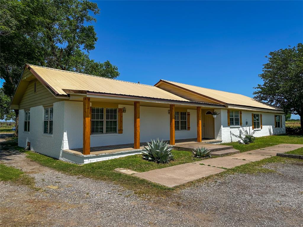 18235 Johnson Avenue Property Photo