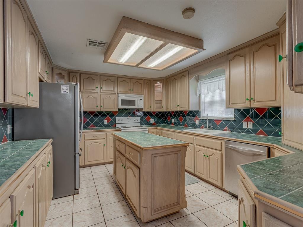 3609 Nw 53rd Street Property Photo 10