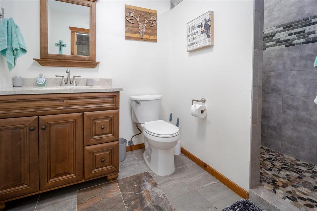 26975 N County Road 3170 Property Photo 22