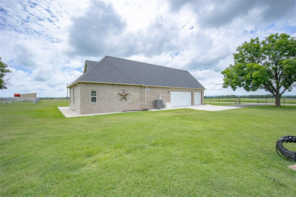 26975 N County Road 3170 Property Photo 27