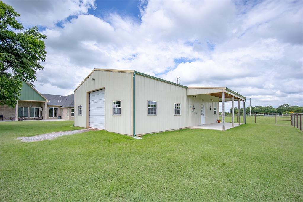 26975 N County Road 3170 Property Photo 28