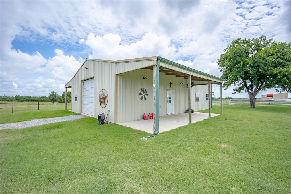 26975 N County Road 3170 Property Photo 29