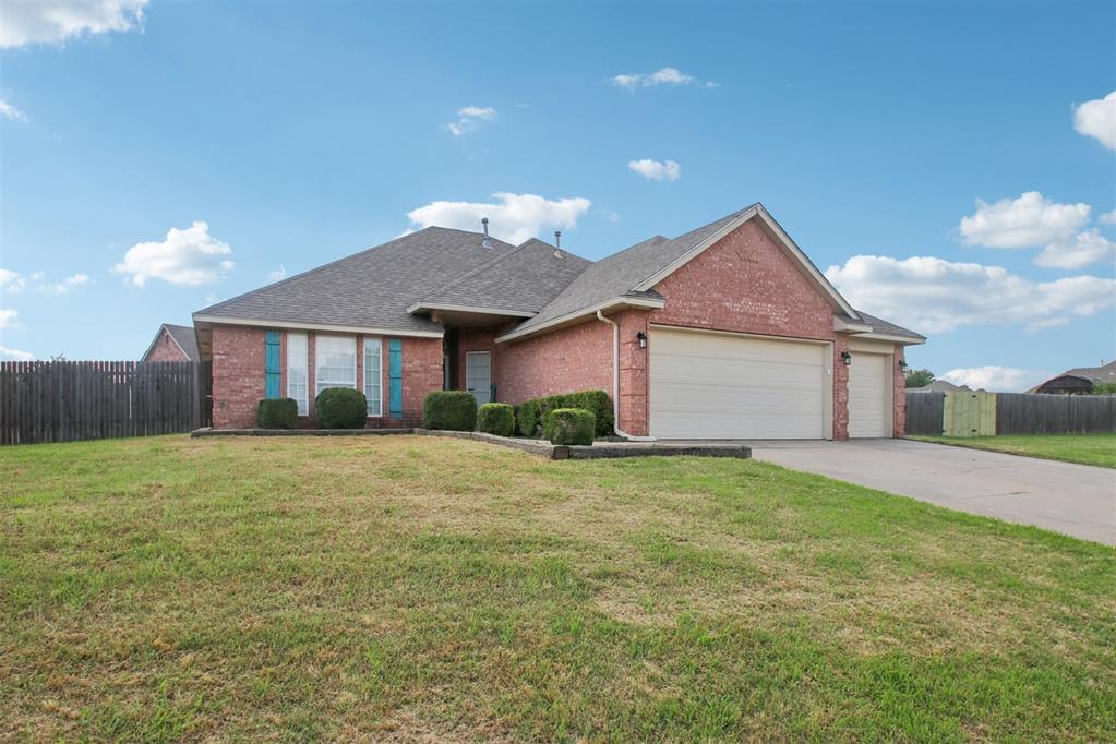 4605 Mackenzie Drive Property Photo 1